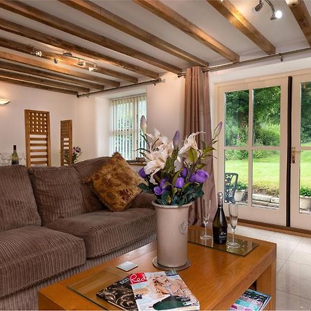 Finest Retreats - The Cottage - Luxury 1 Bed Cottage Rhydymwyn Экстерьер фото