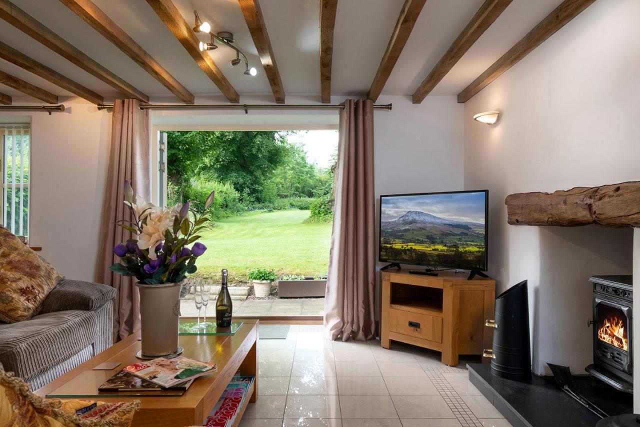 Finest Retreats - The Cottage - Luxury 1 Bed Cottage Rhydymwyn Экстерьер фото